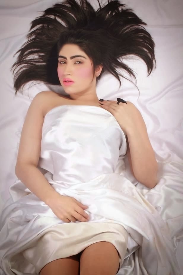Qandeel Baloch Sexy Look For Pakistani Magazine
